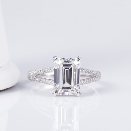 18K White Gold  3.26ct  Emerald Cut Lab grown Diamond Ring For Women - 图片 5