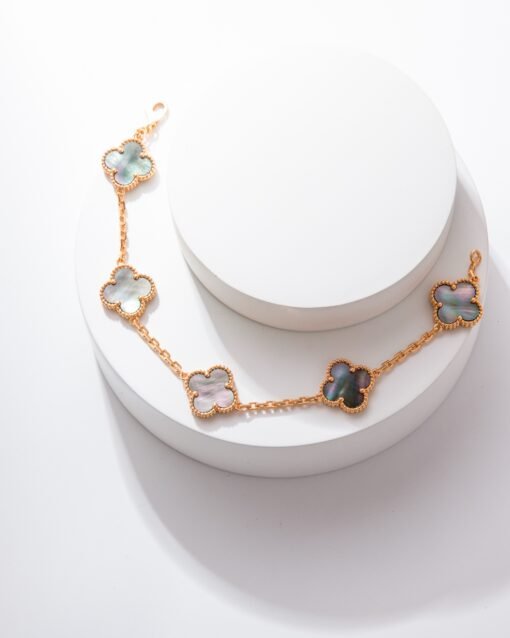 Van Cleef & Arpels Grey Mother-of-Pearl Flower Bracelet - Image 4