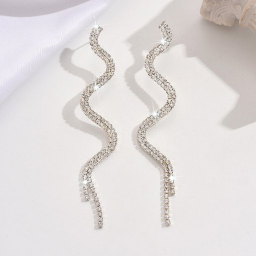 2025 fashion cold wind snake-shaped full diamond earrings exaggerated stylish and unique trendy temperament long niche thin-looking earrings - 图片 5