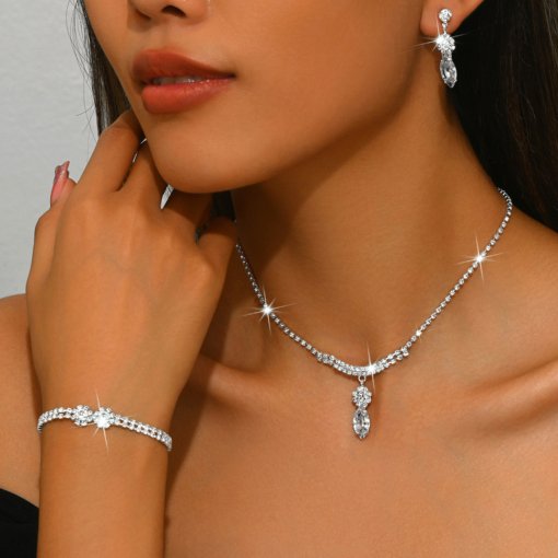 Cross-border supply hot sale foreign trade ornament pendant full rhinestone zircon necklace earrings rhinestone set chain wedding jewelry suit - Image 4