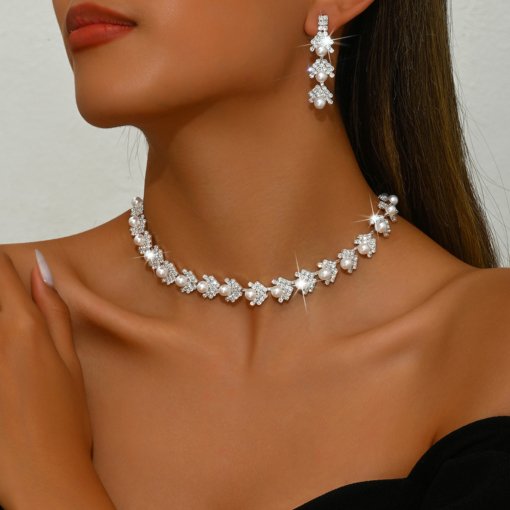 Cross-border hot European and American rhinestone Pearl bridal necklace bracelet three-piece jewelry fashion and fully-jewelled earrings exaggerated - 图片 2