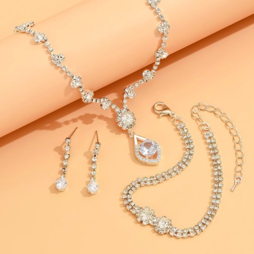 2025 cross-border brand new rhinestone tassel wedding ladies ornament silver claw chain necklace earring bracelet three-piece set - Image 4