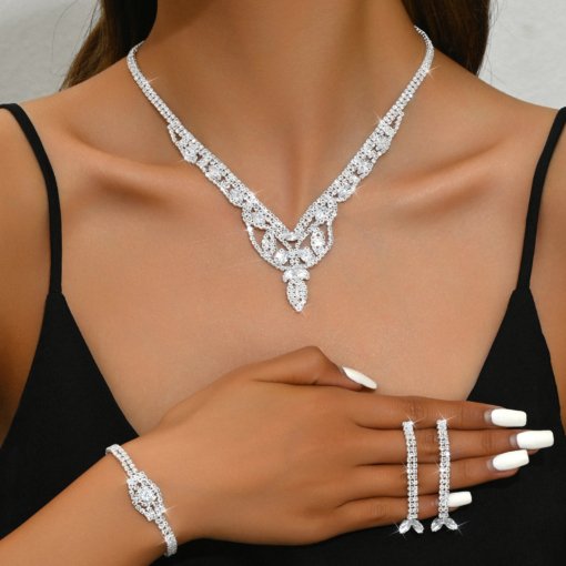 2024 new fashion trendy European and American zircon earrings necklace bracelet three-piece set women's wedding wholesale - 图片 3