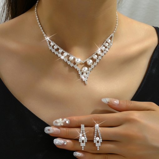 Cross-border Amazon bridal rhinestone crystal imitation pearl necklace and earrings suite ladies ball garment with factory home decoration - Image 3