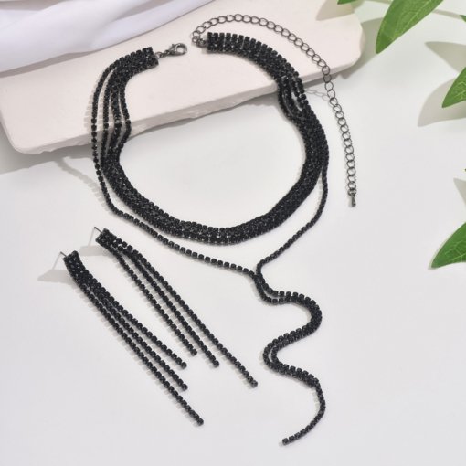 Amazon new design bohemian Y-shaped rhinestone inlaid multi-layer necklace tennis chain Lasso clavicle chain - Image 4