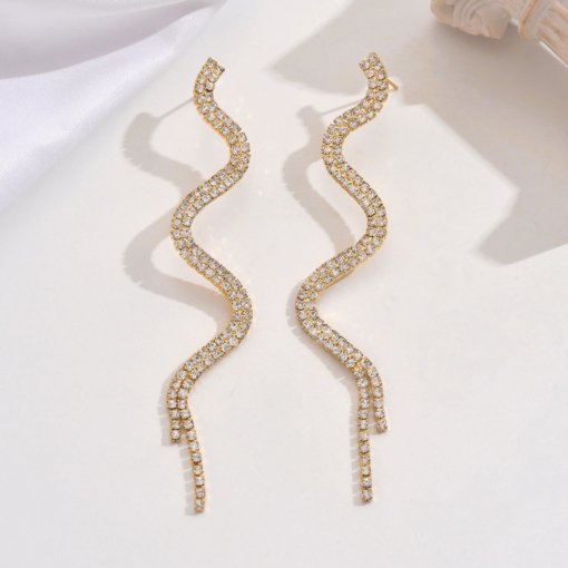 2025 fashion cold wind snake-shaped full diamond earrings exaggerated stylish and unique trendy temperament long niche thin-looking earrings - 图片 3