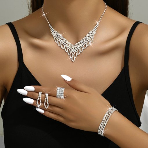Jewelry suit women's luxury European and American wedding rhinestone dinner accessories full diamond shiny hollow necklace suit 770