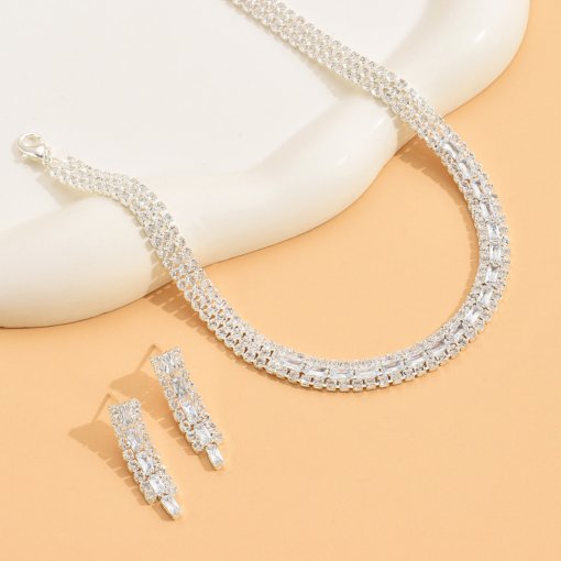 Foreign trade supply European and American exquisite Internet celebrity women's full diamond clavicle necklace diamond necklace earrings two-piece set pack - Image 4
