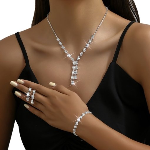 Fashion rhinestone necklace female pendant jewelry suit fashion trend wedding gifts jewelry wholesale three-piece set - 图片 5