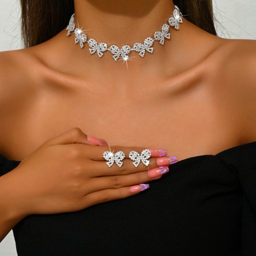 Amazon new fashion bowknot necklace party decorations flash all-Match full diamond necklace female necklace