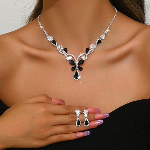 Fashion trendy zircon luxury necklace earrings White Butterfly suit ins live popular wear dress wear - Image 6