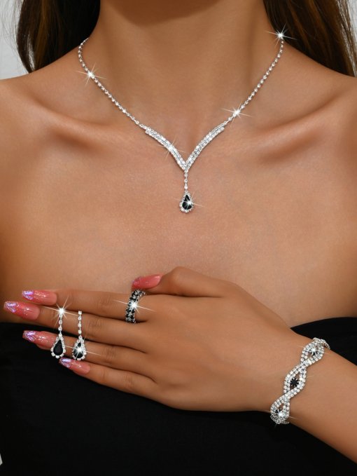 Cross-border e-commerce bride jewelry for girls European and American rhinestone necklace earrings earrings wedding jewelry suit wholesale - Image 9