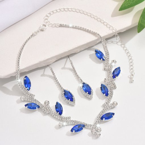 Diamond Leaf tassel necklace European and American entry Lux Palace style clavicle chain New retro high sense ornament suit women - Image 5