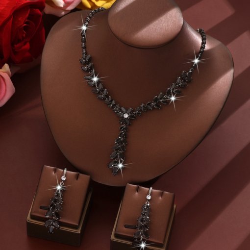 Fashion trend zircon luxury necklace and earrings suite ins black wheat set live broadcast super hot all-match luxury - Image 6