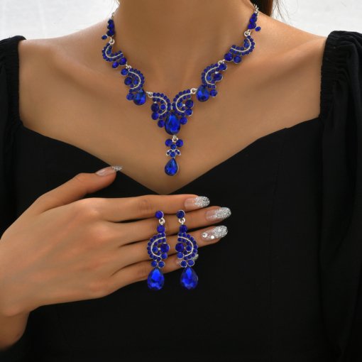 Fashion European and American style bridal suit full diamond-shaped diamond-embedded gorgeous necklace earrings simple set suit bridal gown - 图片 6