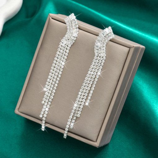 Fashion grandeur personality zircon tassel rhinestone earrings elegant long diamond nightclub earrings claw chain earrings - 图片 6