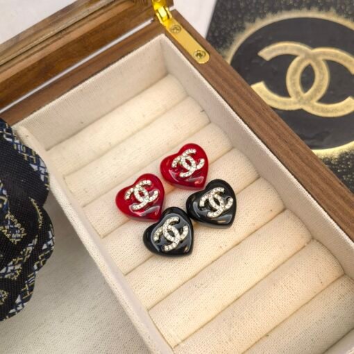 Chanel new earrings - Image 3