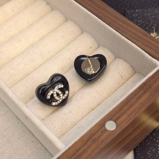 Chanel new earrings - Image 5