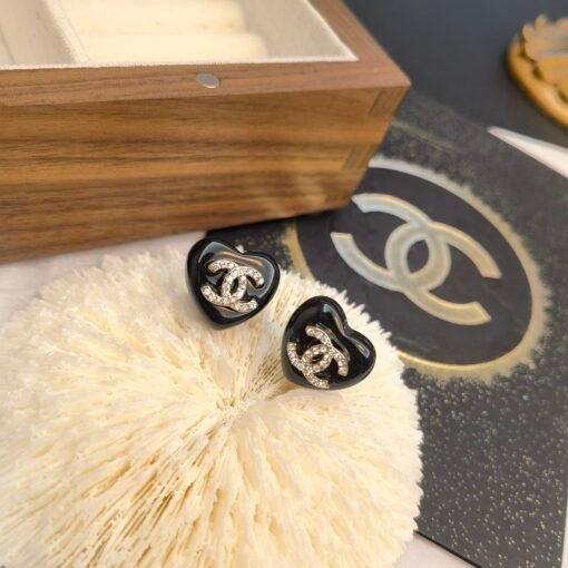 Chanel new earrings - Image 6