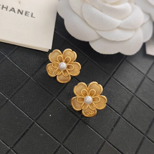 all fragrance meridian earrings - Image 3