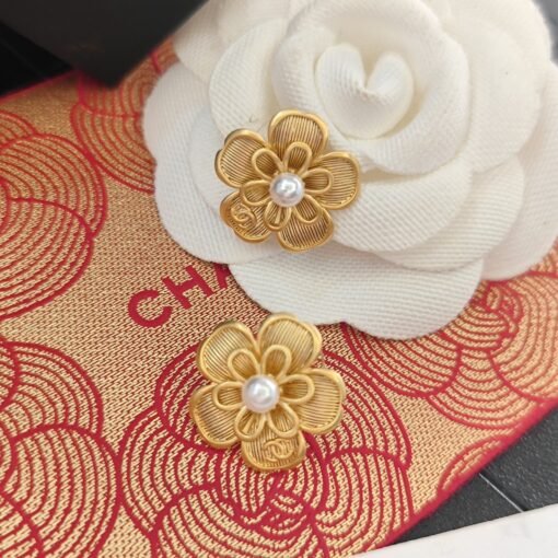 all fragrance meridian earrings - Image 6