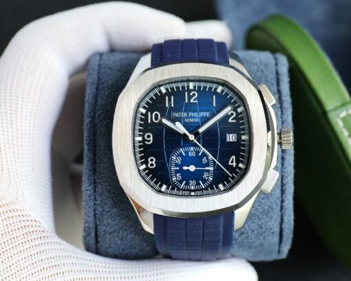 Patek Philippe AQUANAUT series 5968A-003 - Image 2