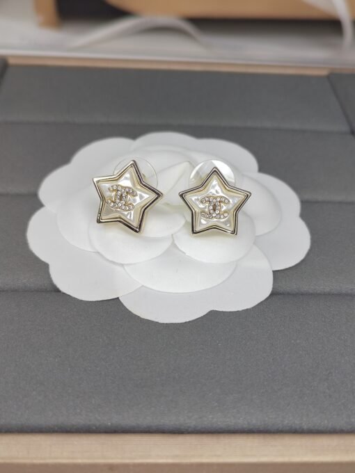 Anel new Chanel new double C diamond pearl stud earrings 59 uniform zp brass material - 图片 4