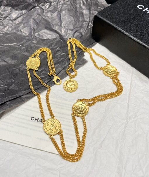 anel medieval necklace