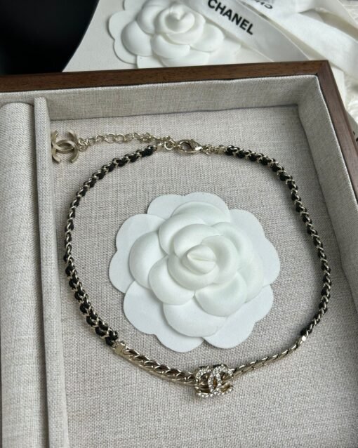 Chanel new style black leather-wearing chain (double C movable) necklace - Image 5