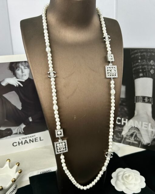 Chanel new style silver diamond-set square pearl necklace sweater chain - Image 7