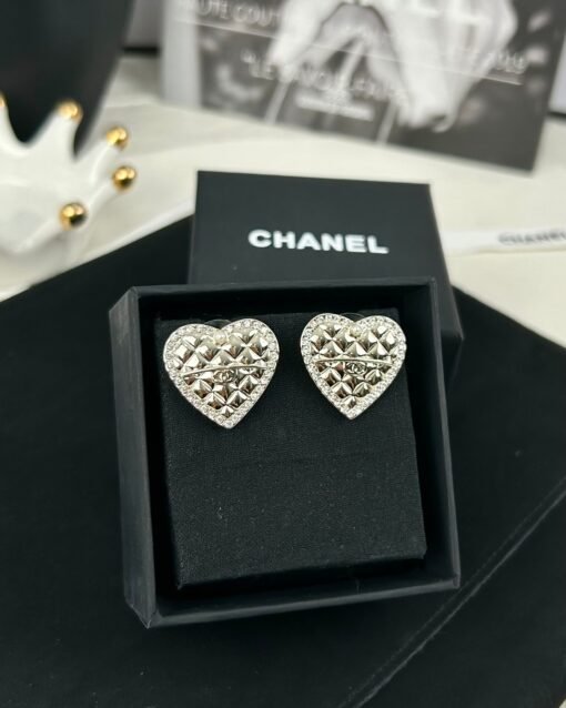 CHANE new peach heart diamond plaid pearl diamond stud earrings - Image 2