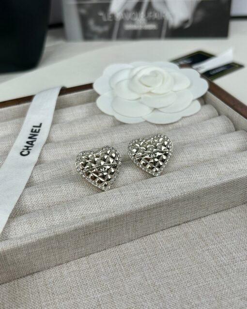 CHANE new peach heart diamond plaid pearl diamond stud earrings - Image 3