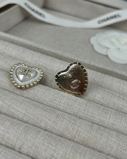 Chanel new style white peach heart resin diamond-set earrings - Image 9