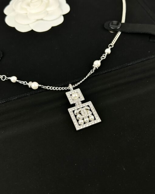 Chanel new style perfume bottle pearl diamond inlaid silver square necklace - Image 7
