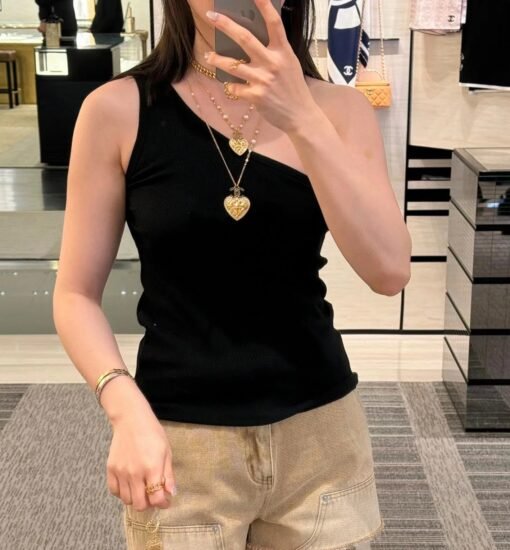 Chanel new style love heart plaid glossy diamond inlaid black diamond double C long necklace - Image 3