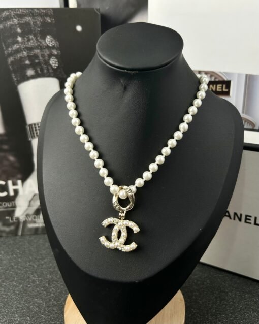 Chanel new style alphabet glossy double c pearl pendant necklace - Image 4