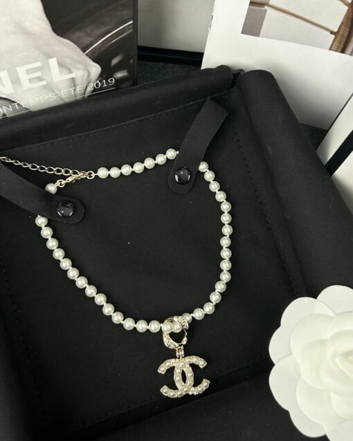 Chanel new style alphabet glossy double c pearl pendant necklace - Image 2