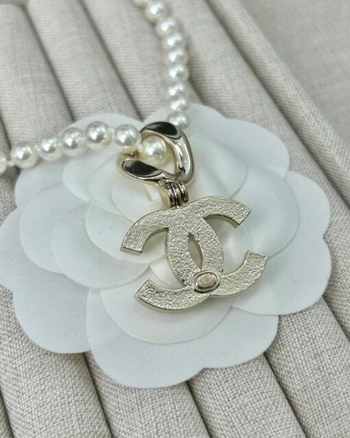 Chanel new style alphabet glossy double c pearl pendant necklace - Image 7