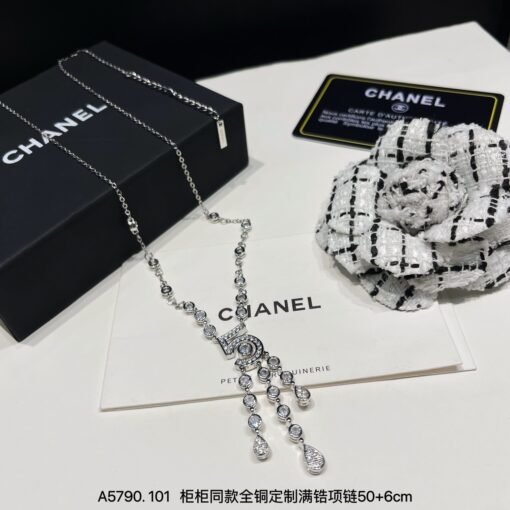 Chanel  necklace - Image 2