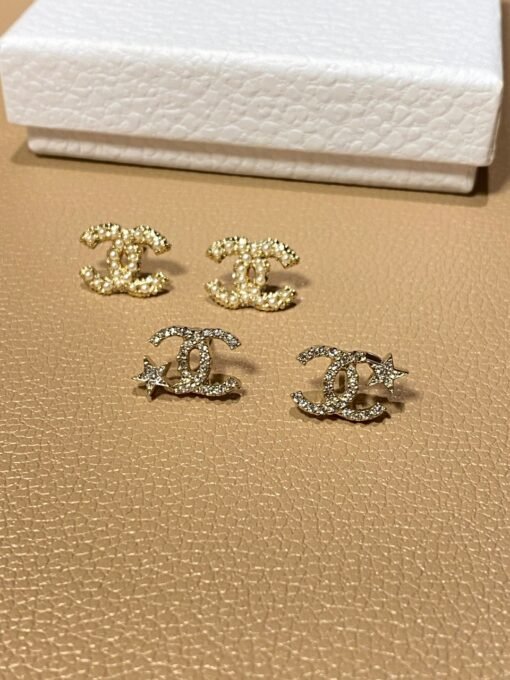 anel Star Earrings
Chanel Pearl Stud Earrings