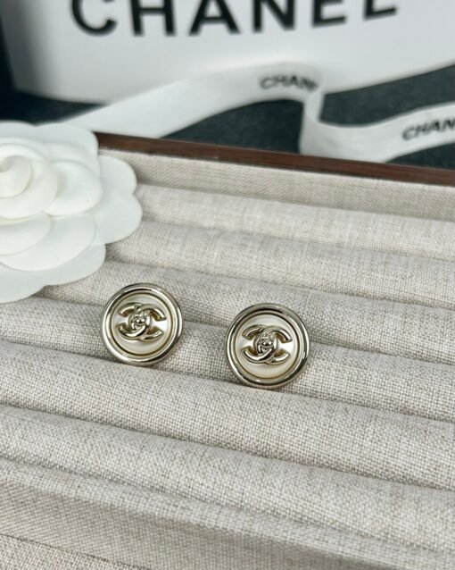 Chanel new style button pearl glossy double C round earrings