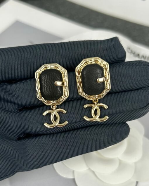 Chanel new style geometric small rectangular black leather glossy double C earrings - Image 5