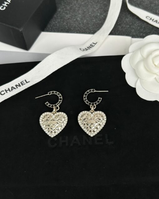 Chanel new style love plaid diamond small earrings black diamond earrings - Image 3