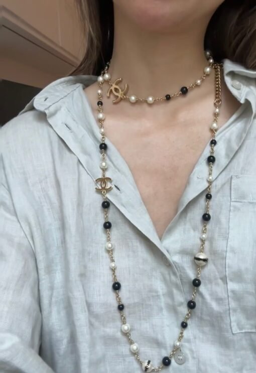 Chanel  new style ball resin black bead white bead necklace sweater chain - Image 4