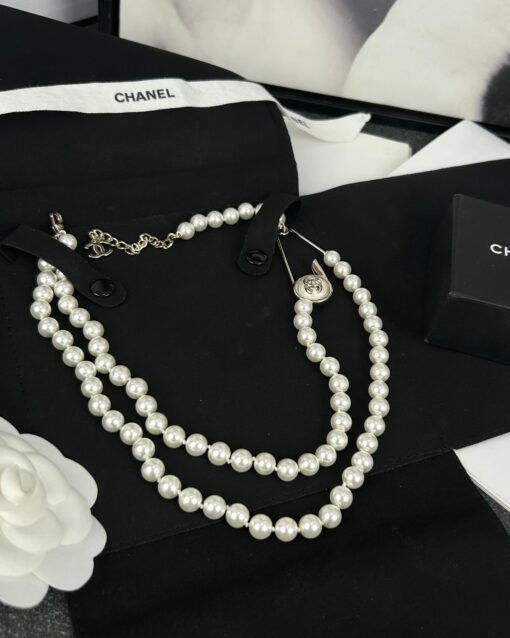Chanel new style round button pin design double-layer pearl necklace
Sweater chain - Image 7