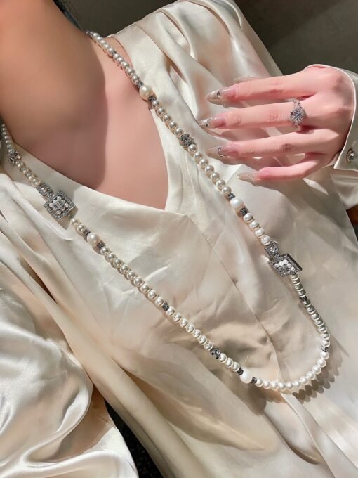 Chanel new style silver diamond-set square pearl necklace sweater chain - Image 2