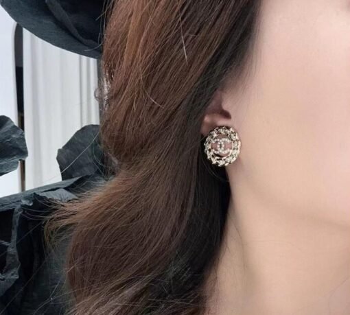 Chanel 2Newautumn New product, horse eye oval diamond, round stud earrings - Image 2