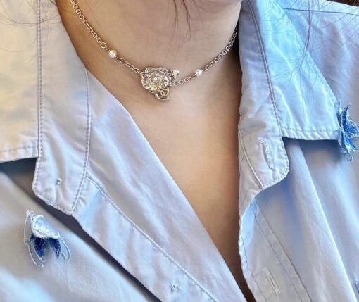 Chanel new golden glossy flower necklace - Image 6