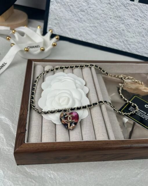 Chanel new amber element resin peach heart-wired leather necklace - Image 2