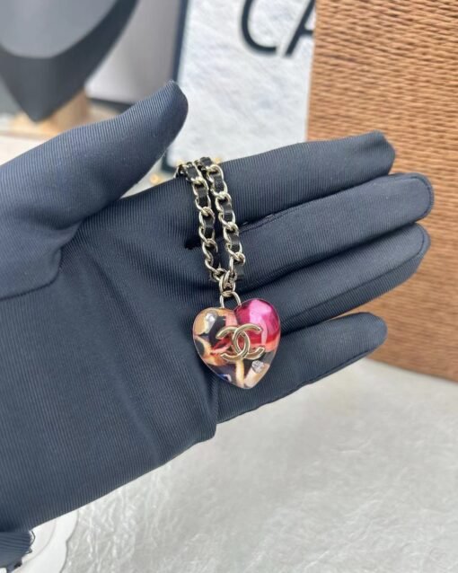 Chanel new amber element resin peach heart-wired leather necklace - Image 7